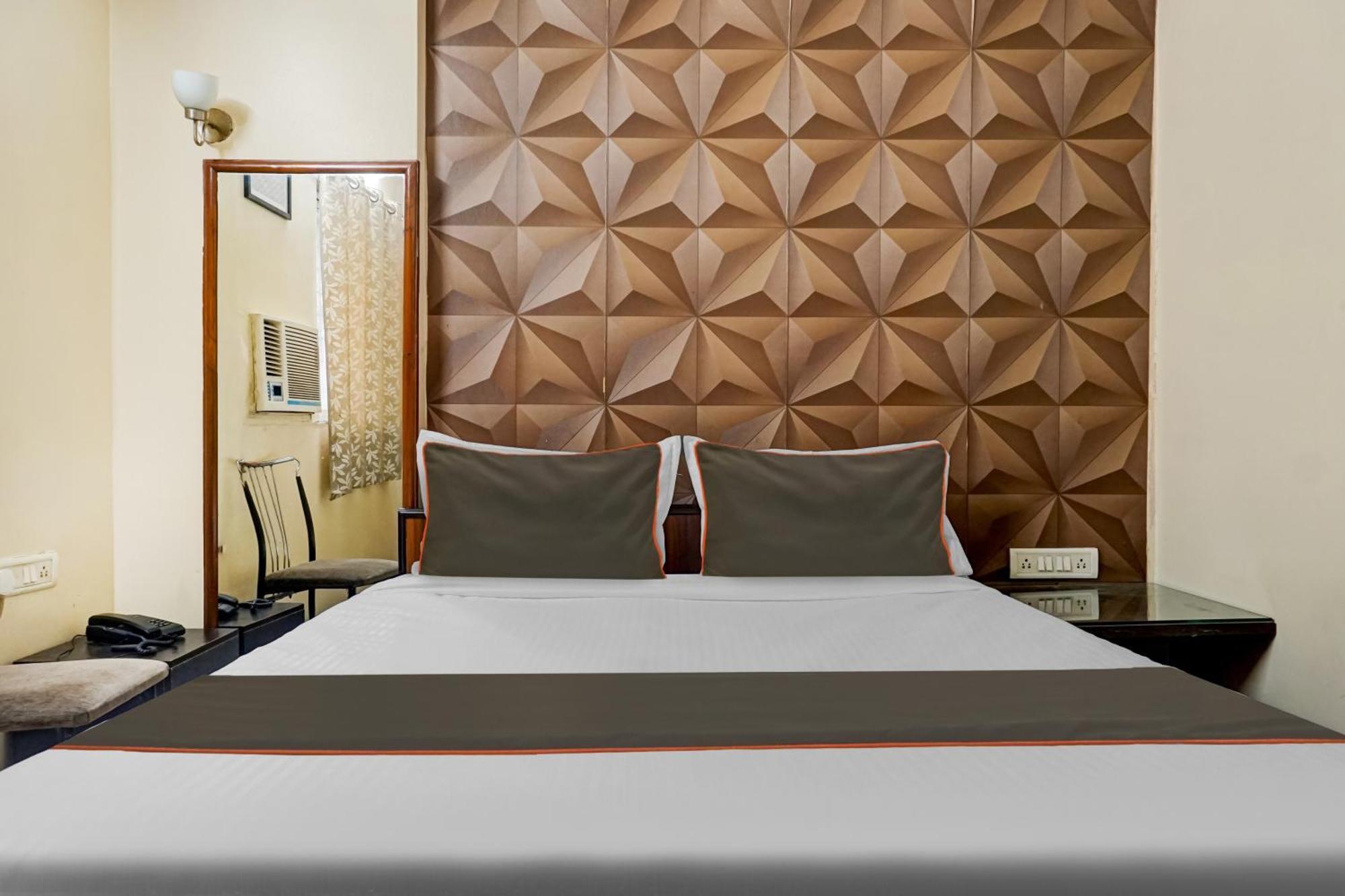 Hotel Galaxy Residency Kalyani Nagar Pune Exterior photo